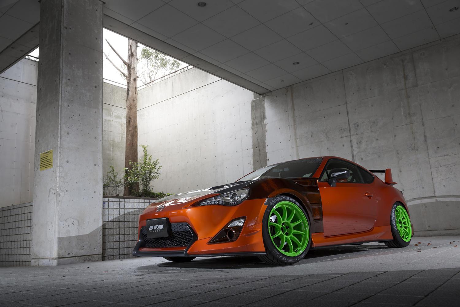 EMOTION ZR10 18 inch 5 stud-61