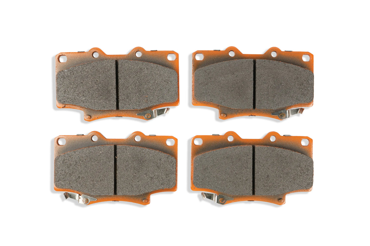 Toyota Landcruiser DBA Front Brake Kit – 4000 Series T3 Slotted & Xtreme Performance Brake Pads (DBA4784S-1199XP)