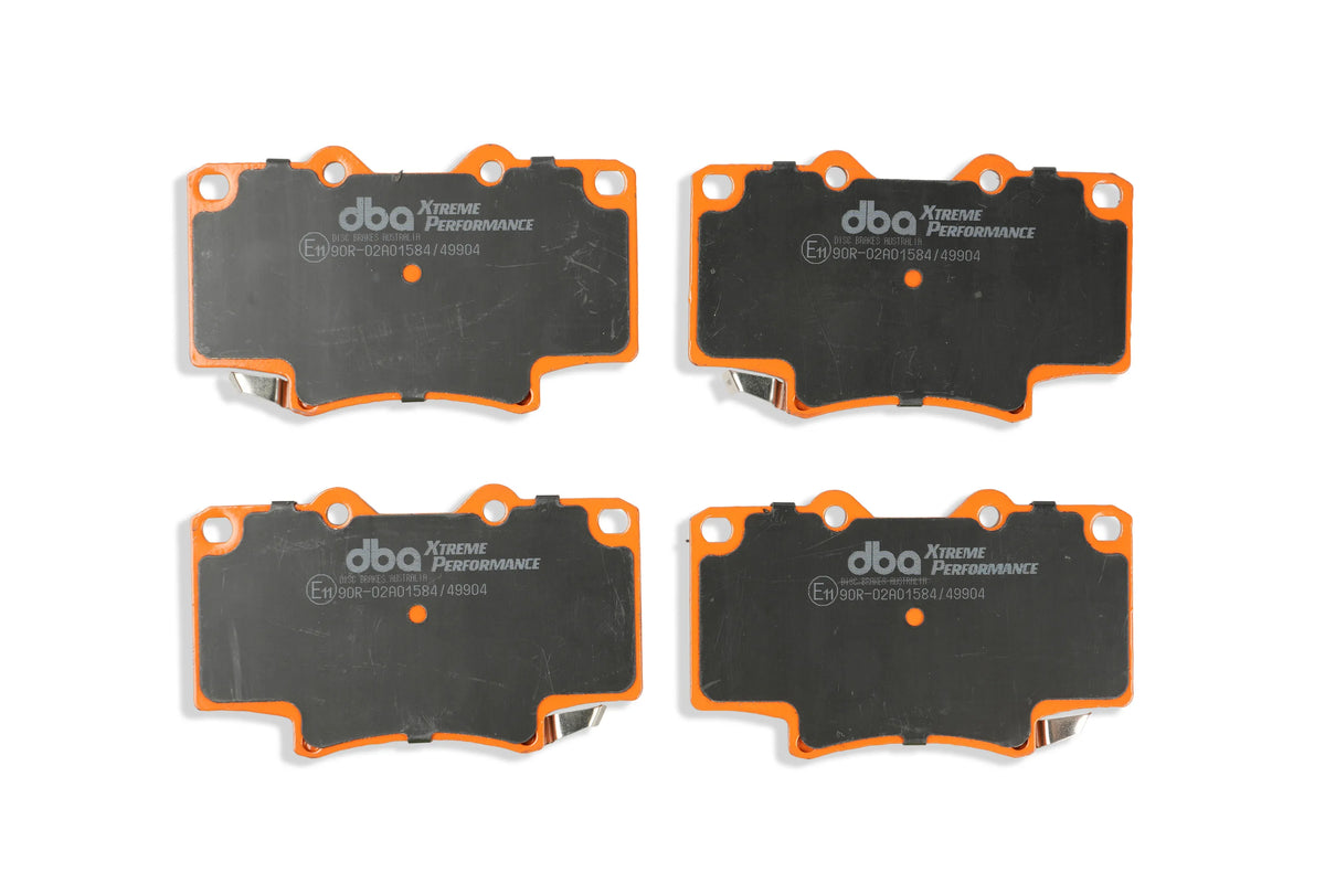 Toyota Landcruiser DBA Front Brake Kit – 4000 Series T3 Slotted & Xtreme Performance Brake Pads (DBA4784S-1199XP)