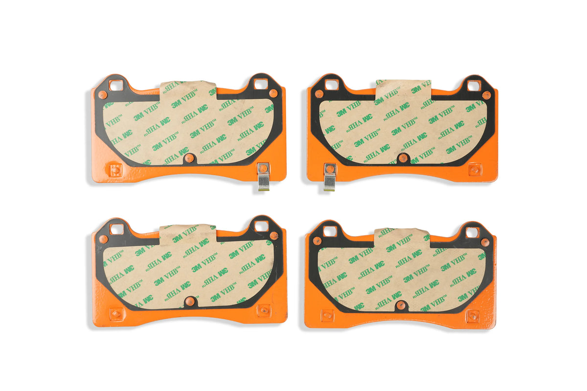 Ford Focus DBA Front Brake Kit – 4000 Series T3 Slotted & Xtreme Performance Brake Pads