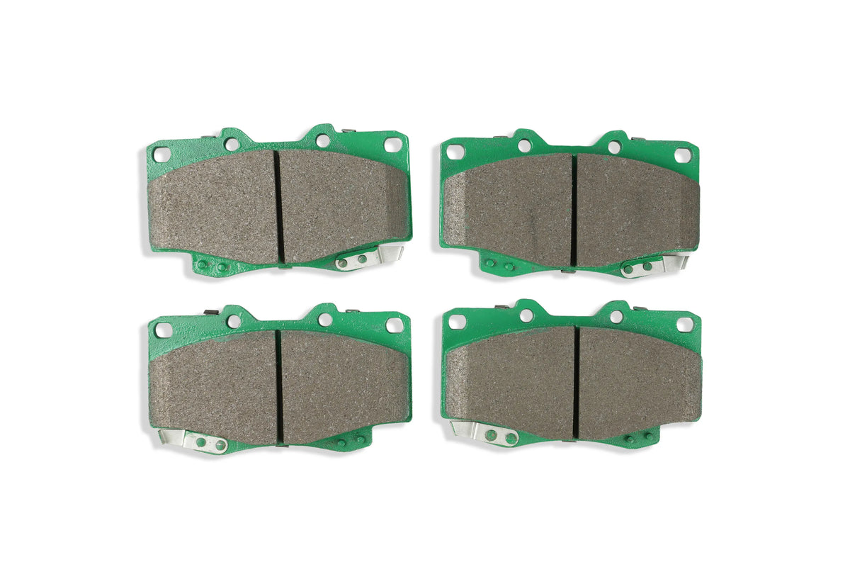 Toyota Hi-Lux DBA Front Brake Kit – Street Series T2 Slotted & Street Performance Brake Pads