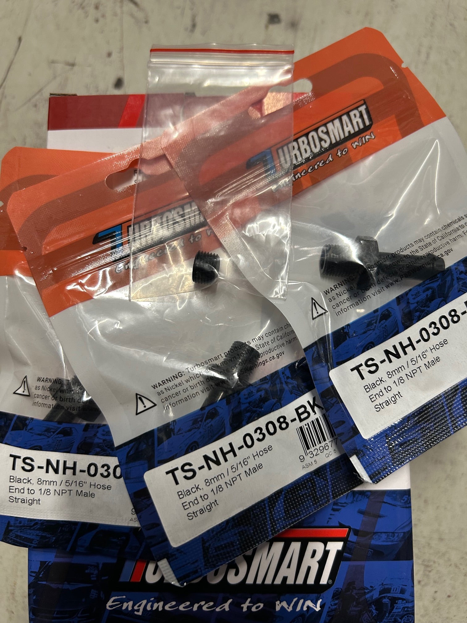Fitting kit for Turbosmart Kompact FPR 1/8 NPT, takes 8mm push-on hose-1