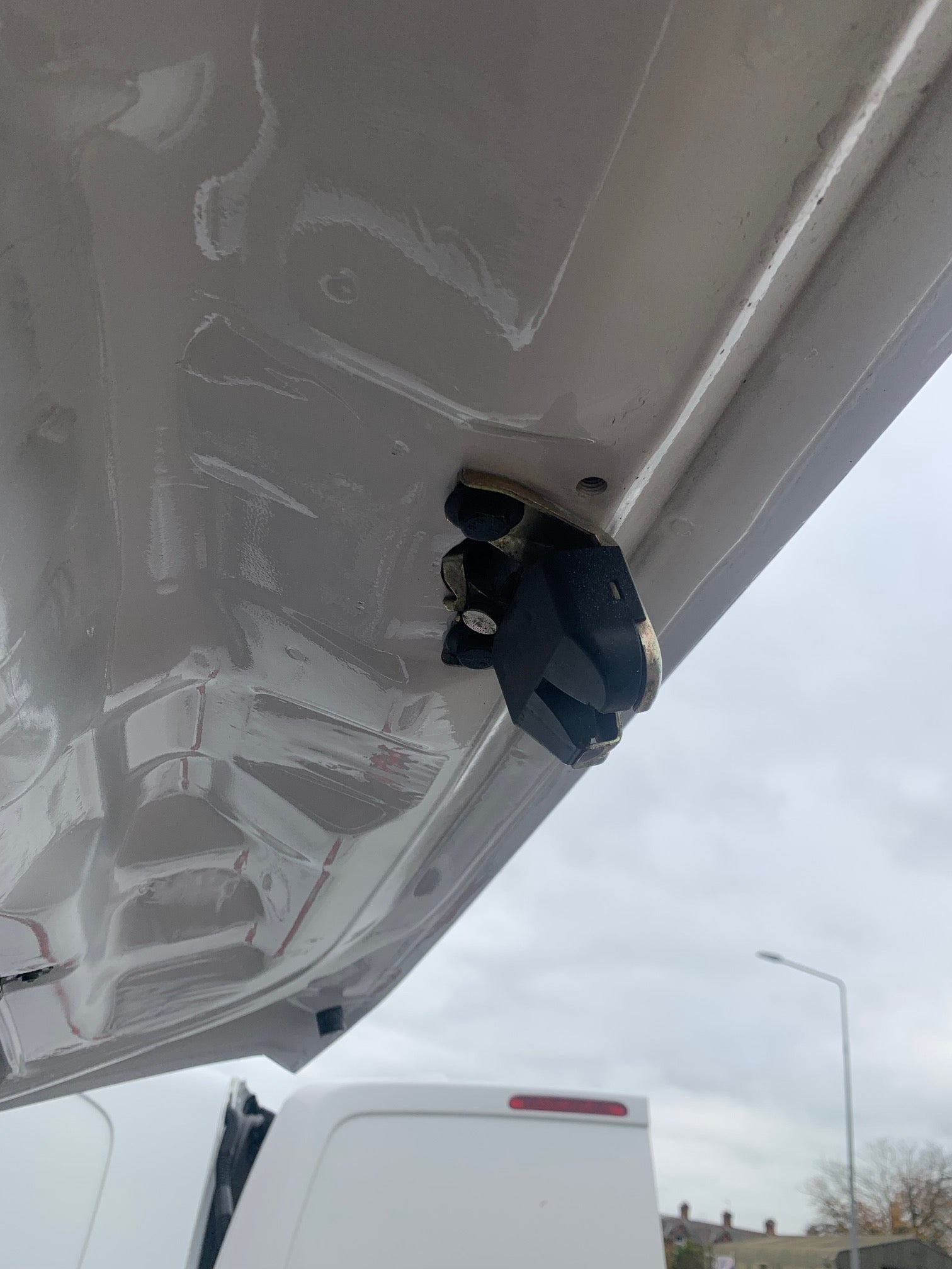 D-MAC 3 DOOR TAILGATE WITH TRD STYLE WING-5