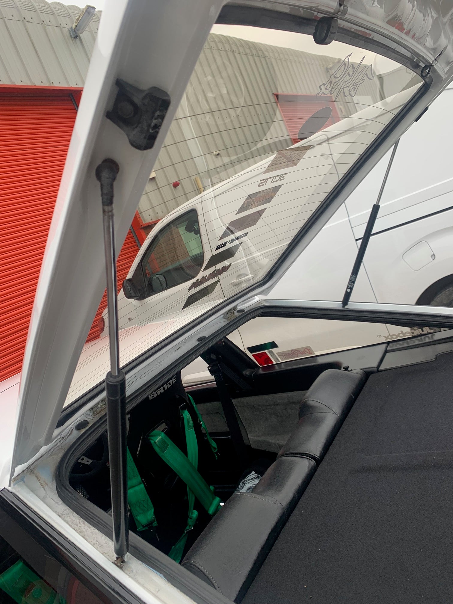 D-MAC 3 DOOR TAILGATE WITH TRD STYLE WING-7