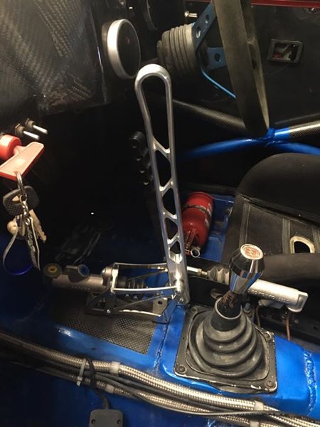 Group D Handbrake Forward Facing Cylinder - Group-D